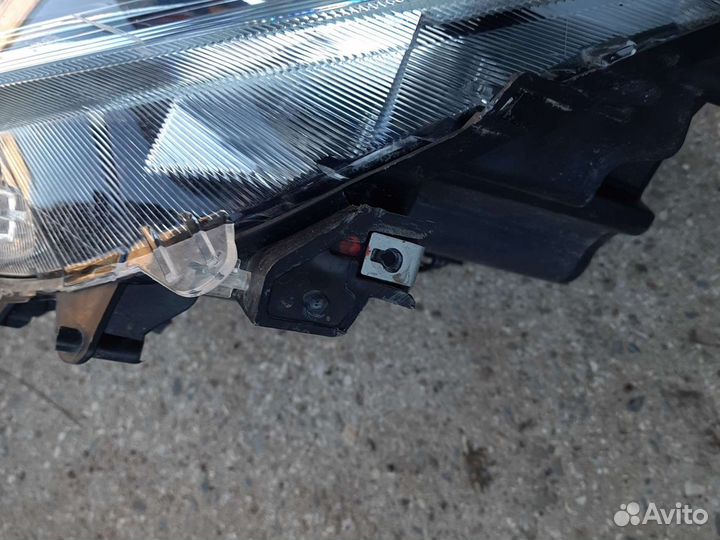 Фара левая Хавал H9