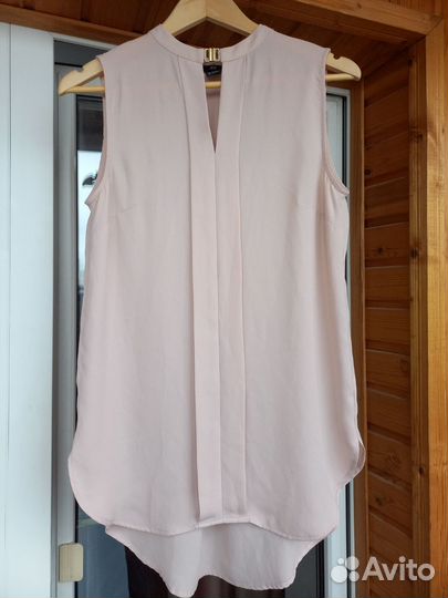 Блузка с пряжкой на воротнике hm