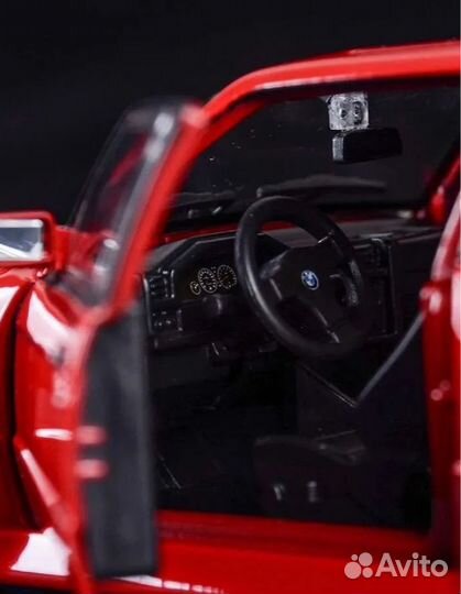 Модель 1/24 BMW M3 (E30) 1988