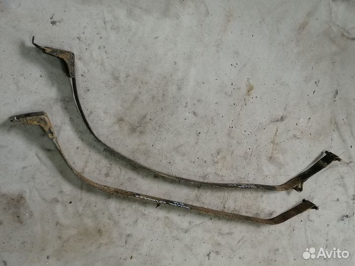 Крепление топливного бака Nissan Primera P11 2000