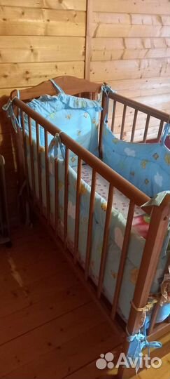 Детская кроватка