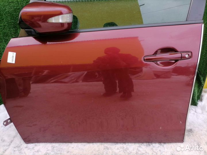 Дверь передняя левая Mitsubishi Grandis NA4W