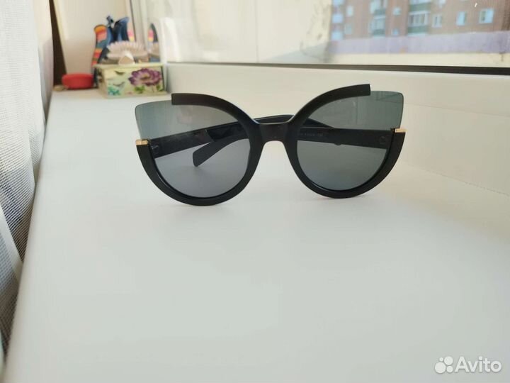 Солнцезащитные очки