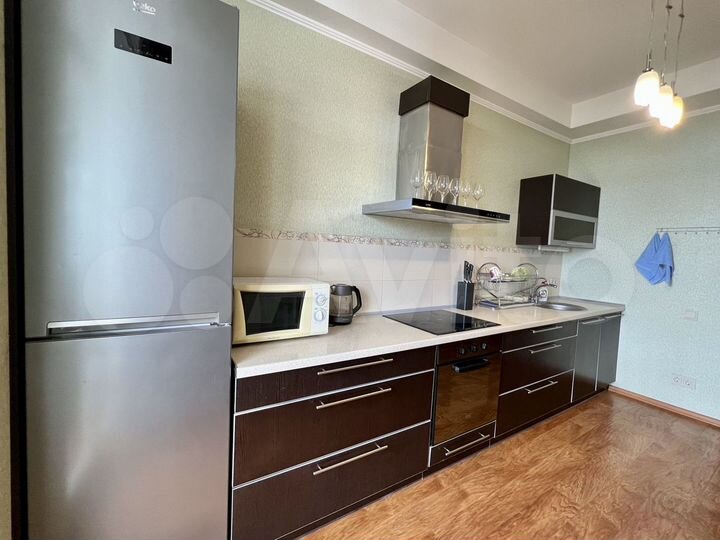 2-к. квартира, 72 м², 12/15 эт.