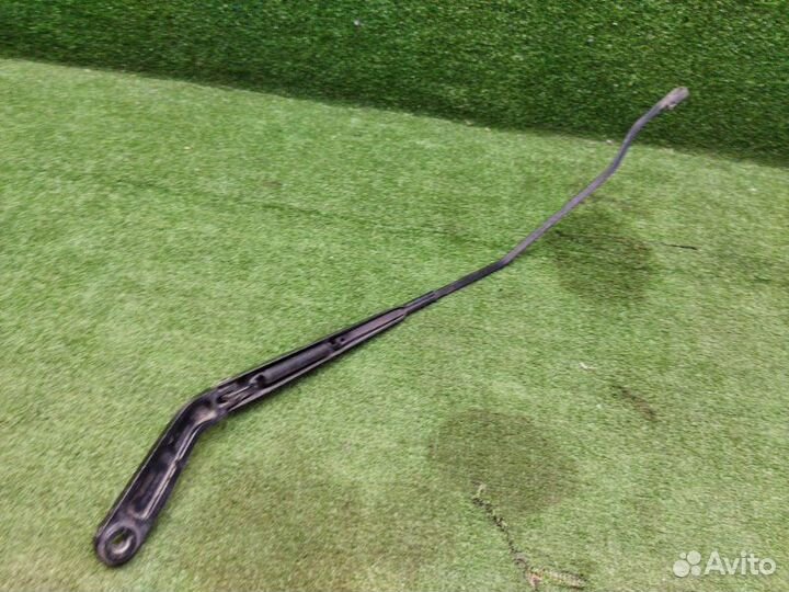 Поводок стеклоочистителя Chevrolet Cobalt