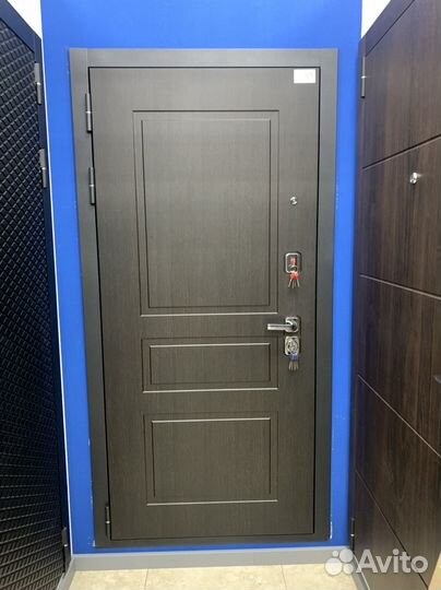 Дверь входная металлическая
