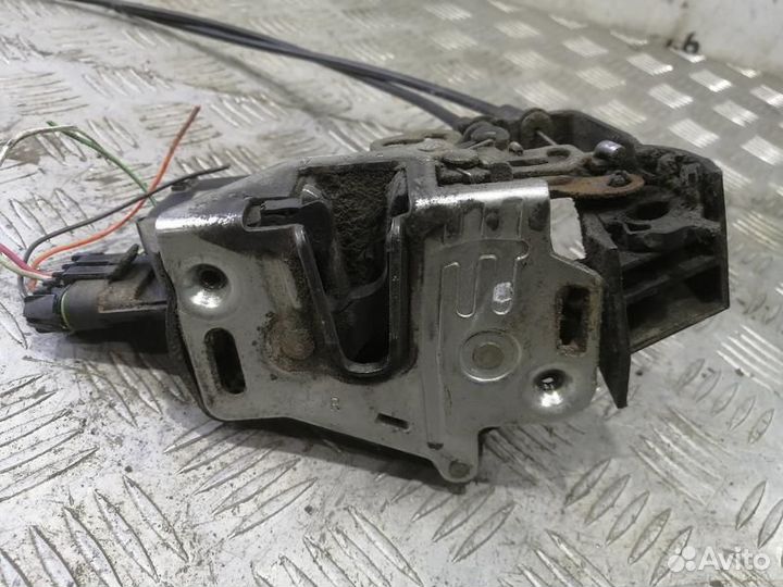 Замок задней правой двери Mercedes Benz ML W163