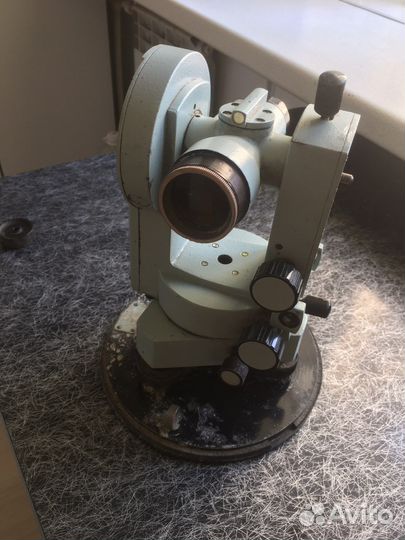 Теодолит оптический