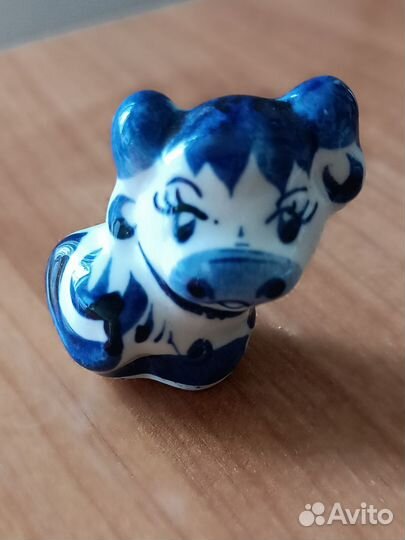 Фарфоровые фигурки Гжель