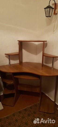 Компьютерный стол