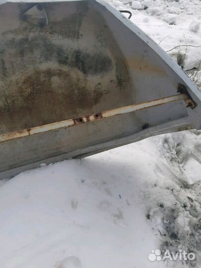 Спойлер/обтекатель