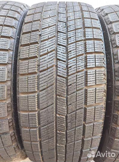 Nankang Ice Active AW-1 215/45 R17 97V