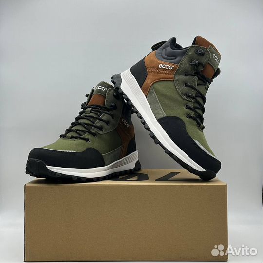 Кроссовки новые меховые мужские