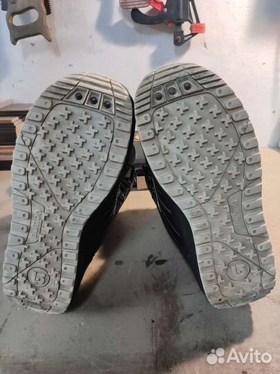 Сноубордические ботинки Burton Invader