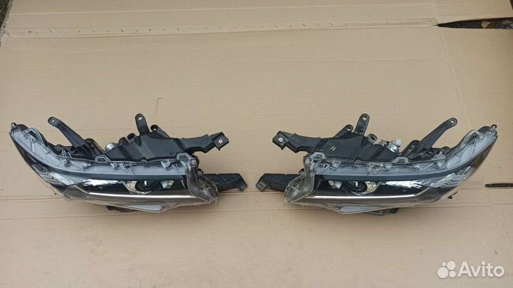 Фары Toyota Prado 150 с 2017г