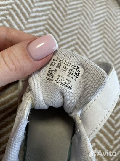 Кеды adidas для девочки