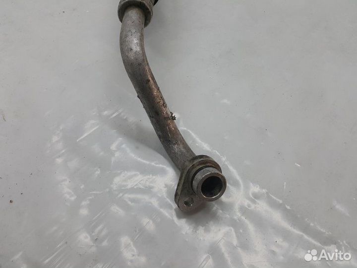 Трубка A/C 2.5 4x4 от компрессора на трубку салона