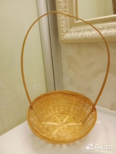 Корзина плетеная