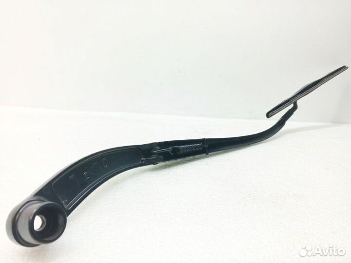 Поводок стеклоочистителя правый Kia Sportage 4 QL