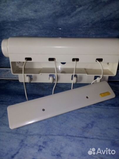 Сушилка для белья в ванную настенная