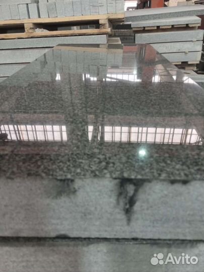 Серый гранит цветок урала