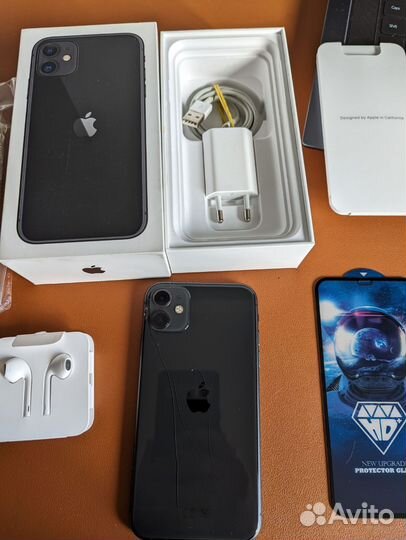 iPhone 11, 64 ГБ