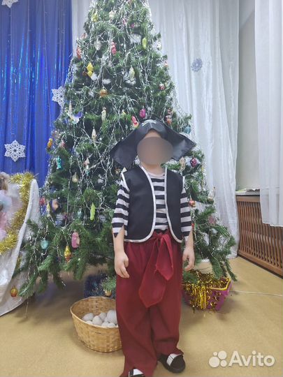 Новогодний костюм пирата