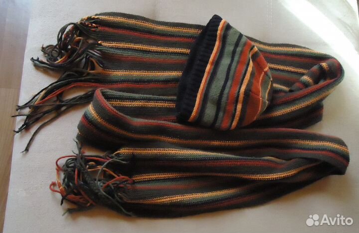 Комплект шапка и шарф женский