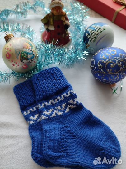 Носочки детские вязаные