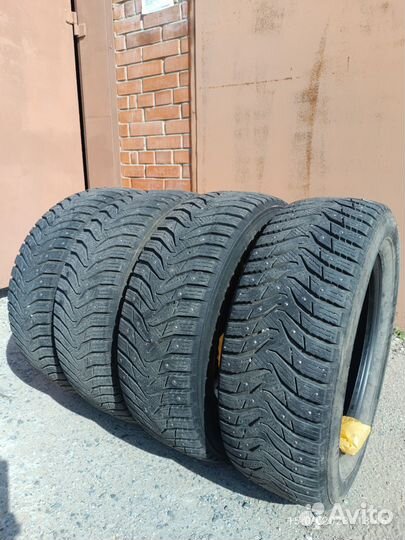 Kumho WinterCraft SUV Ice WS31 225/60 R17