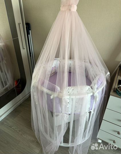 Детская кроватка трансформер круглая с маятником