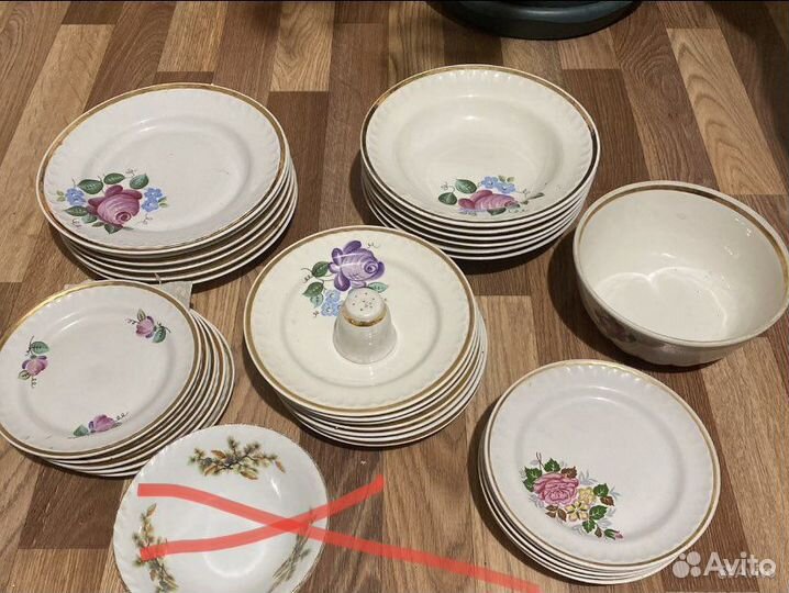 Набор тарелок