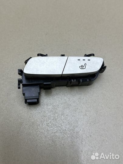 Кнопка подогрева сиденья Mercedes C-Class W205