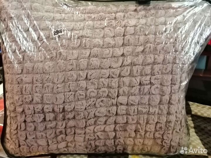 Чехлы на диван и кресла, подушка