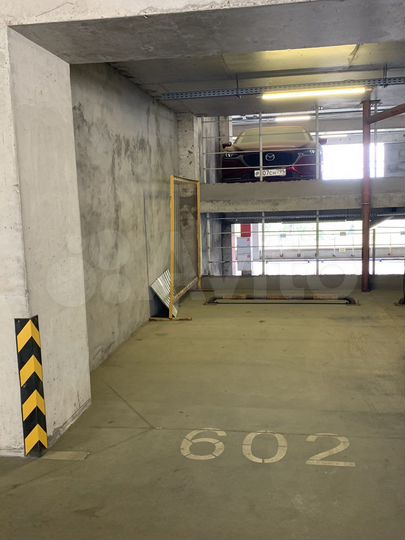 Машиноместо, 15 м²