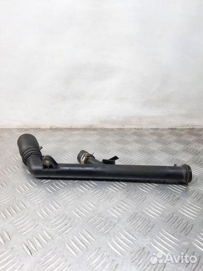 Трубка охлаждающей жидкости пластиковая Renault