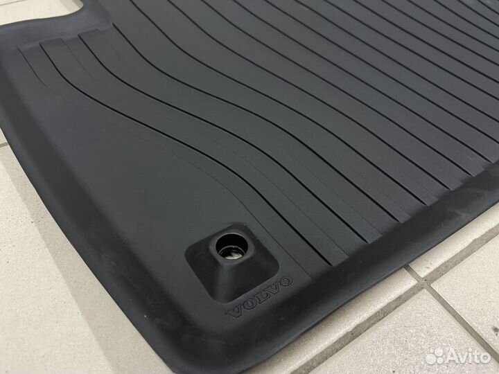 Комплект ковриков резиновых Volvo XC90 32338449