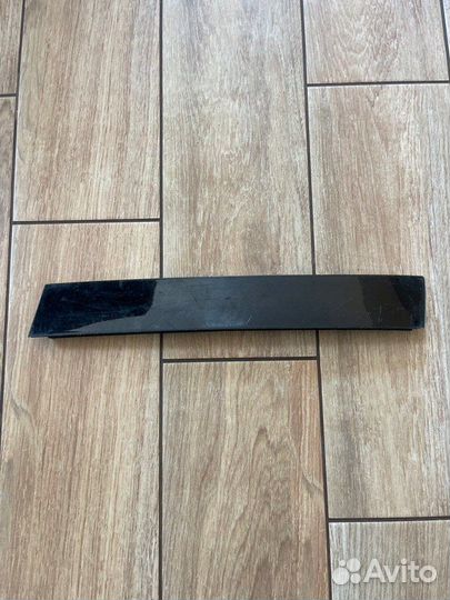 Накладка стойки задняя левая Mercedes Benz X166 Gl