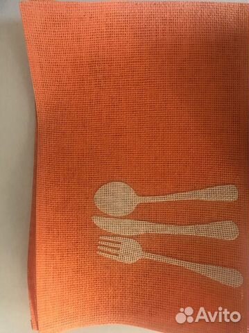 4 салфетки на стол размер 45 на 30, совершенно нов