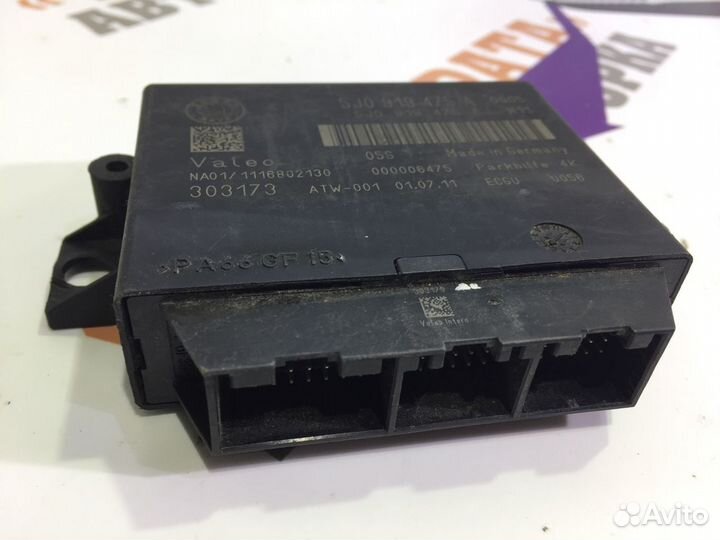 Шкода Октавия Блок управления парктроников