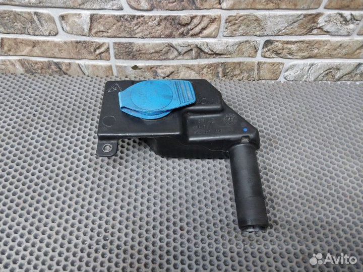 Горловина бачка стеклоомывателя Audi A5 8T 2012