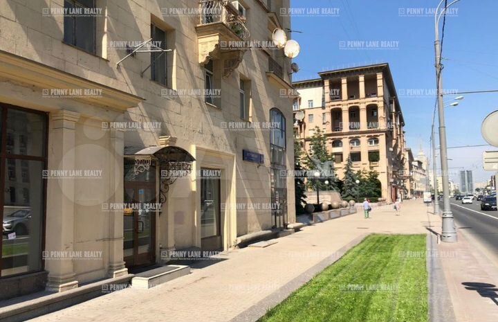 Продам торговое помещение, 409 м²