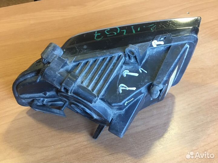 Фара противотуманная левая Audi A4 2008