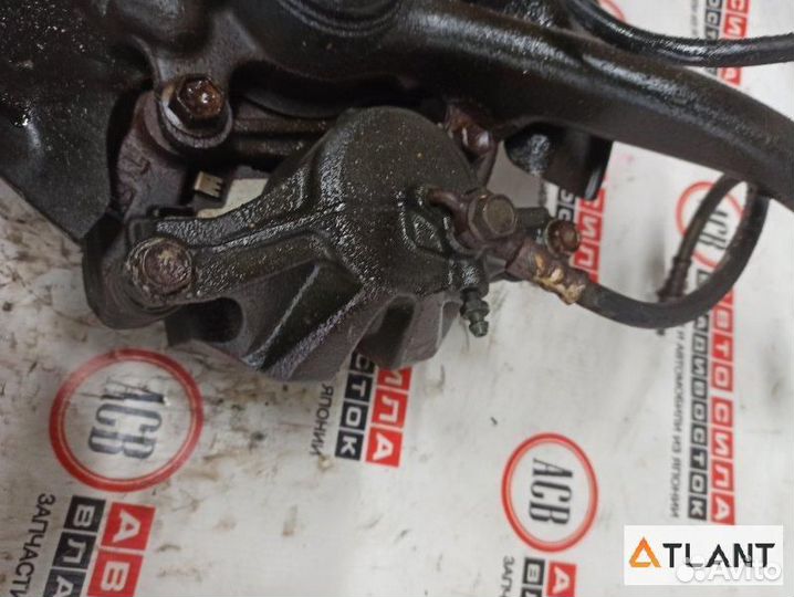 Ступица передняя правая toyota crown