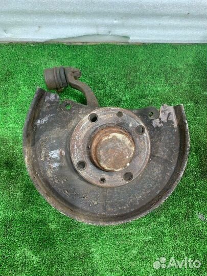 Кулак поворотный передний Ваз 2105 седан 2103 2004