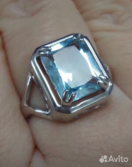 Серебряное кольцо женское