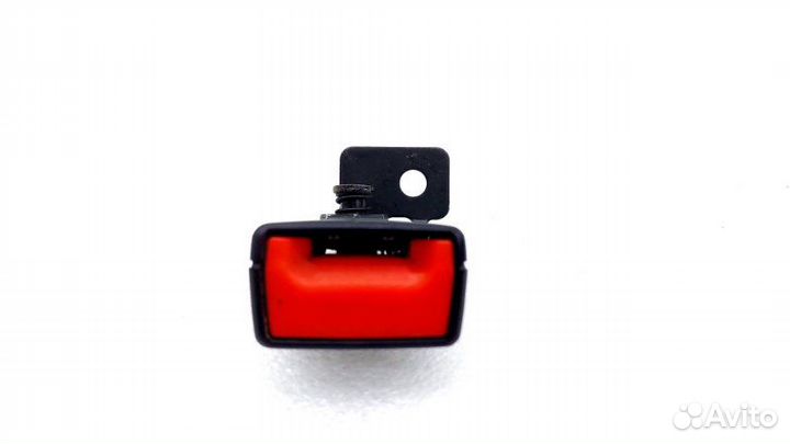 Ответная часть ремня безопасности задняя правая