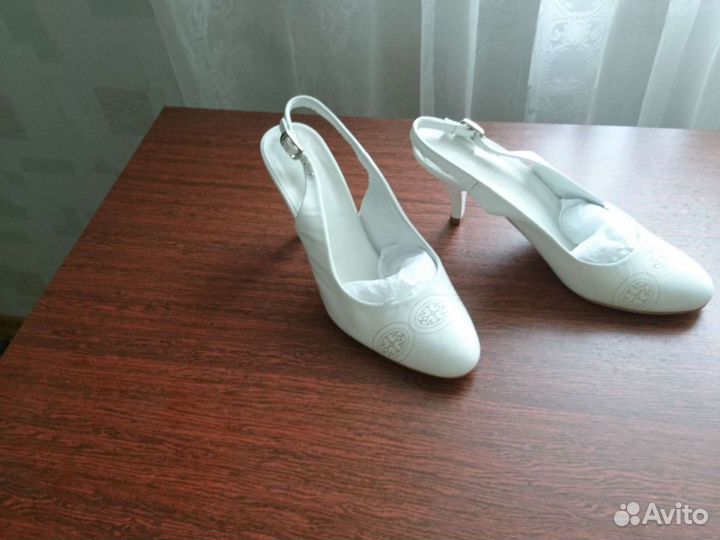 Балетки, босоножки, туфли новое 35раз