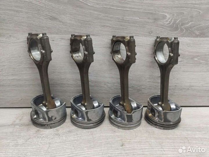 Поршень с шатуном Audi tfsi