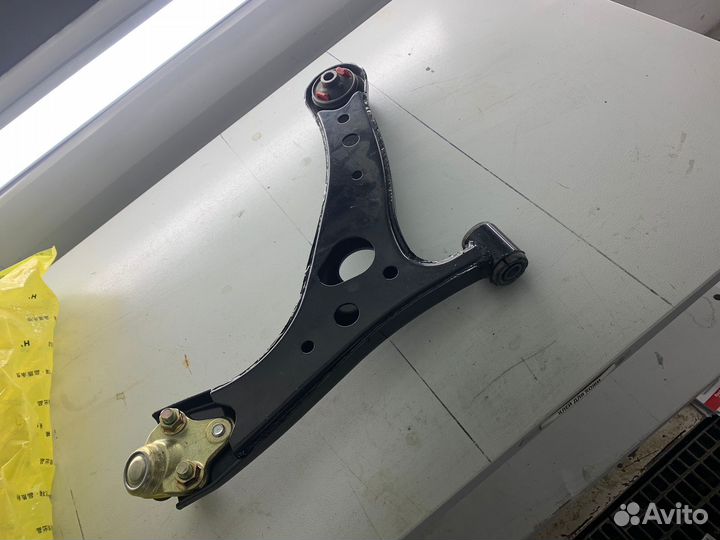 Рычаг передней подвески левый Lifan S2904100